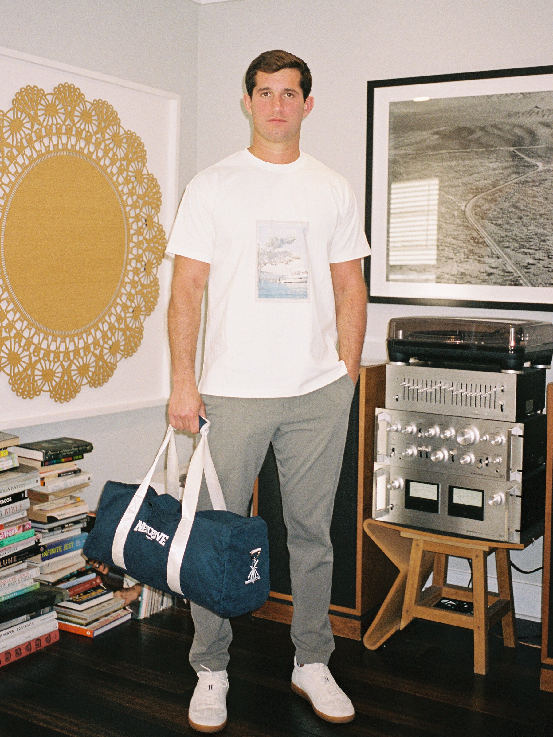 Minimalist travel t-shirt for resort wear and casual outfits